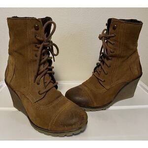 Skechers Wedge Boots Women’s 8 Ankle Bootie Brown Distressed Leather Lace Up